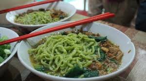 Perbedaan kedua makanan ini ada pada kondimen. Seporsi Mi Ayam Rumput Yang Sehat Dan Lezat Ini Bisa Didapat Gratis Ini Caranya Halaman All Tribun Jateng