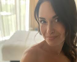 Leslie Patchin's Instagram, Twitter & Facebook