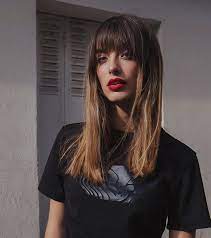 French Model Louise Follain Will Make You Want Bangs And A Red Lip Immediately Hair Styles Long Hair Styles Hair Lengths