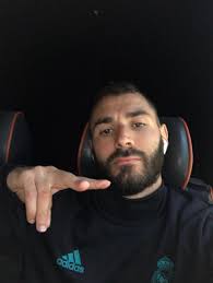 Karim benzema has added the france national team's handle to his twitter bio amid mounting speculation his international exile is about to end. Karim Benzema On Twitter Let S Play Tweet Your Poster To Celebrate The 6millions With Kbnueve And I Will Rt The Coolest Thank To Everybody Https T Co Ygvdl0hlkd