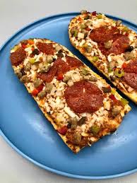Assemble pizza in the air fryer. How To Make Frozen French Bread Pizza In The Air Fryer Fork To Spoon