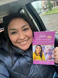 Hoy compartimos con la laureada escritora Bellamire del Carmen Alevante  Taveras , mi hermana ❤️