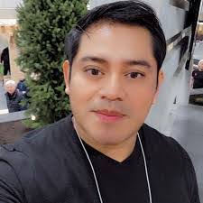 Beatriz Donis's Instagram, Twitter & Facebook