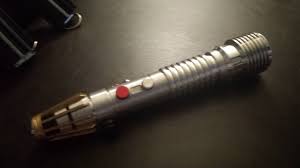 Jedi grand master yoda aided jedi master luminara unduli and her padawan, barriss offee, in defending the crystal caves from chameleon droids. Jedi Master Luminara Unduli S Lightsaber Hilt From The Saber Armory By Kr Sabers Youtube