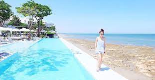 Hua hin is a beach town in west thailand, about 200 kilometres southwest from bangkok. Hua Hin Blog Living Nomads Travel Tips Guides News Information