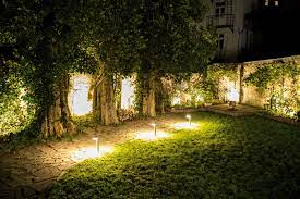 Praktische auf der terrasse oder im garten setzen außenleuchten in verschiedenen formen lichtakzente, und. Richtige Aussenbeleuchtung Rund Ums Haus Tipps Obi