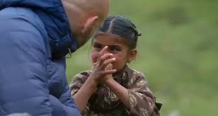 C'est une manière d'aller au bout du lâcher prise. Rendez Vous En Terre Inconnue Qui Sont Les Van Gujjar Visites Par Franck Gastambide Et Raphael De Casabianca Sur France 2 Toutelatele