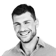 Francesco Simone, mesagnese "Il personal trainer delle curvy"