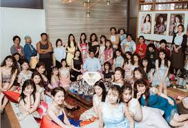 全裸監督 シーズン２」メイキング映像｜ダイヤモンド映像のスタッフ＆女優大集結！ | CINEMAS＋