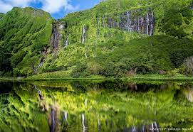 De regering van de azoren stelt een groot percentage van de bevolking direct of indirect tewerk in de dienstensector en de tertiaire sector. Winterurlaub Auf Den Azoren Wandern Und Natur Abseits Von Corona