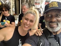 Candice Allgood's Instagram, Twitter & Facebook