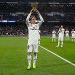 The croatian maestro has played 383 games for los blancos and has scored 26 goals and provided 61 assists. Modric Shares His Ballon D Or With The Santiago Bernabeu Faithful Real Madrid Cf