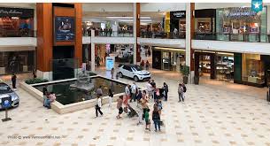 A true shopper's paradise with more than 300 luxury shops, over 50 international eateries, and an amazing, interactive aventura mall. Aventura Mall Un Dia En Un Paraiso De Compras Vamos A Miami
