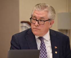 Mark Hawke's Instagram, Twitter & Facebook