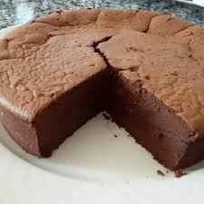 Gateau Au Chocolat La Recette De Maman Chocolate Desserts Desserts Food
