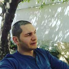 Ma uitam la o emisiune de cooking pe un post. Chef Florin Dumitrescu Schimbare RadicalÄƒ De Look Libertatea