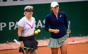 Iga świątek bethanie mattek sands. Swiatek Looks Ahead To Wimbledon Olympics After French Open Streak Ends