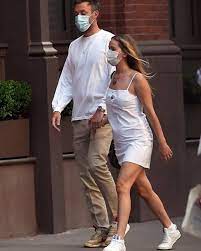 Take a look at the images of the couple! Signs Of Pregnancy Appear On The Star Jennifer Lawrence With Her Husband Cook Maroney Photos Saudi 24 News