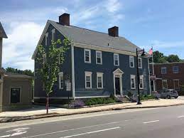 Main street continues straight through (second leg) of roundabout bringing you to the center of campus, campus crossing, and downtown durham. Unh Off Campus Housing For 2021 22 College Pads
