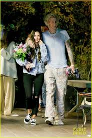 Megan fox by gotty · november 22, 2020. Full Sized Photo Of Machine Gun Kelly Megan Fox September 2020 01 Photo 4489010 Just Jared