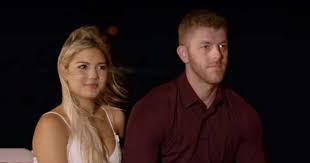 Love Is Blind Damian Weds Giannina Despite His Mother S Warning Against Marrying A Wh E Off A Reality Tv Meaww