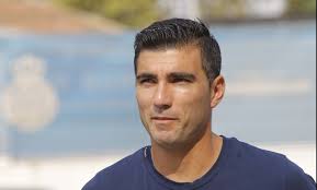 Reyes, al margen por precaución