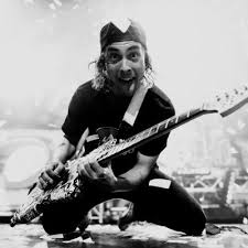 Vic inspection services holding limited. Vic Fuentes Piercethevic Twitter