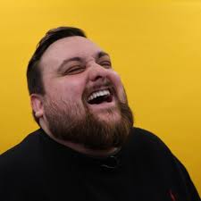 A personal update: After 7 wonderful years, I'm stepping down from my role  as Operations Director at Avenue HQ this month. It's been a truly happy and  fulfilling time, and I'm so