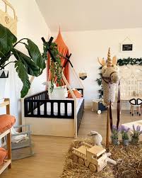 415 Begenme 12 Yorum Instagram Da Woodykidstore Woodykidstore Izmir Showroom A Korkuluklu Ve Cekmeceli Kizilderili Yatak Kurduk In 2020 Toddler Bed Bed Decor