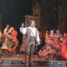 31 Dekabrya V 18 00 Sostoitsya Shtraus Operetta Cyganskij Baron