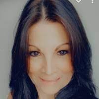 Christine Pappas's Instagram, Twitter & Facebook