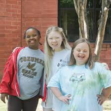 This month's volunteer spotlight is Marci Hall, who's one of our interns  this summer! Marci first volunteered at The EF with the UAB Honors College,  and she returned earlier this year to