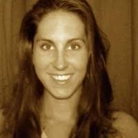 Julie Leos's Instagram, Twitter & Facebook