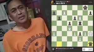 Sebelumnya gothamchess membagikan kabar yang menyebut dewa kipas alias pak dadang telah melakukan kecurangan dalam permainan. Siapa Dewa Kipas Akun Pemain Catur Yang Diblokir Setelah Kalahkan Pemain Catur Dunia Gotham Chess Tribunnews Com Mobile