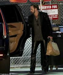 Nicolas has been married previously, but fans are curious about mysterious wife riko shibata, who has captured his heart. Pin On Nicolas Cage