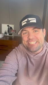 Mike Wilen's Instagram, Twitter & Facebook