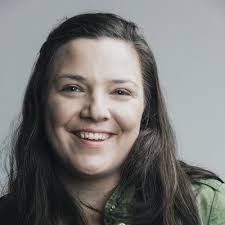 Danielle Healy's Instagram, Twitter & Facebook