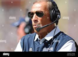 Villanova head coach Andy Talley encrouages his team