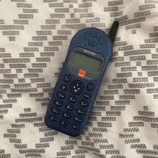 Philips Savvy mobile phone from 1999 ...