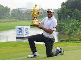 Jeev milkha singh is an indian professional golfer who became the first player from india to join theeuropean tour in 1998. Gaganjeet Bhullar Pips Jeev Milkha Singh To Win Indonesia Open Golf News