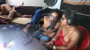 Indian Girl Fucked by Office Boss - Porn Reactions by Girlnexthot1 -  XNXX.COM