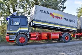Der motor ist nicht vor oder unterhalb des fahrerhauses, sondern dahinter, unter der ladefläche und dem fahrgestell eingebaut. Lkw Infos Eu Man F8 19 321 U Unterflur Facebook