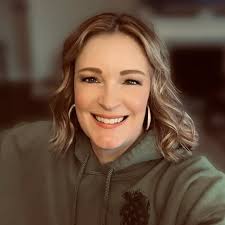 Jen Rockwell (@mrsjenrockwell) • Instagram photos and videos