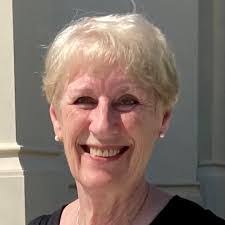 Roberta Simon's Instagram, Twitter & Facebook