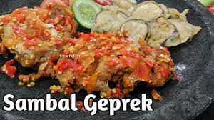 Nah, berikut ini sajiansedap akan membongkar rahasianya untuk anda. Resep Sambal Geprek Enak Cara Membuat Sambal Geprek Super Pedas Youtube