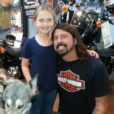 The foo fighters frontman, 45, and his wife of 11 years welcomed a baby daughter named ophelia on august 1, according to us weekly. Dave Grohl Family In Detail Wife Kids Parents And Siblings Familytron