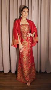 Selain Kebaya Simak Pilhan Busana Tamu Pernikahan Kahiyang Cantik Tempo Co