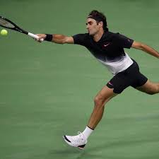 In 2015, roger federer relocated from wollerau in the canton of schwyz to the grisons town of valbella. Extrem Coole Erfahrung Roger Federer Trainiert Heimlich Im Central Park Stern De