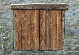 Maybe you would like to learn more about one of these? Decaper Un Volet En Bois Conseils Et Solutions De Decapage