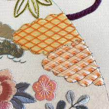 り繍第2弾 昨日のお教室では 多くのご指導を頂きました 日本刺繍は ただテキストを読んで刺すのは難しいです 今はしっかりと基礎を学び身につけたいと思います 日本刺繍 日本刺繍笹原木実先生 japanese embroidery beaded embroidery embroidery art